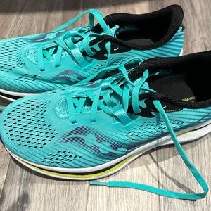 Saucony Women's Endorphin Pro 2 Running Shoe.